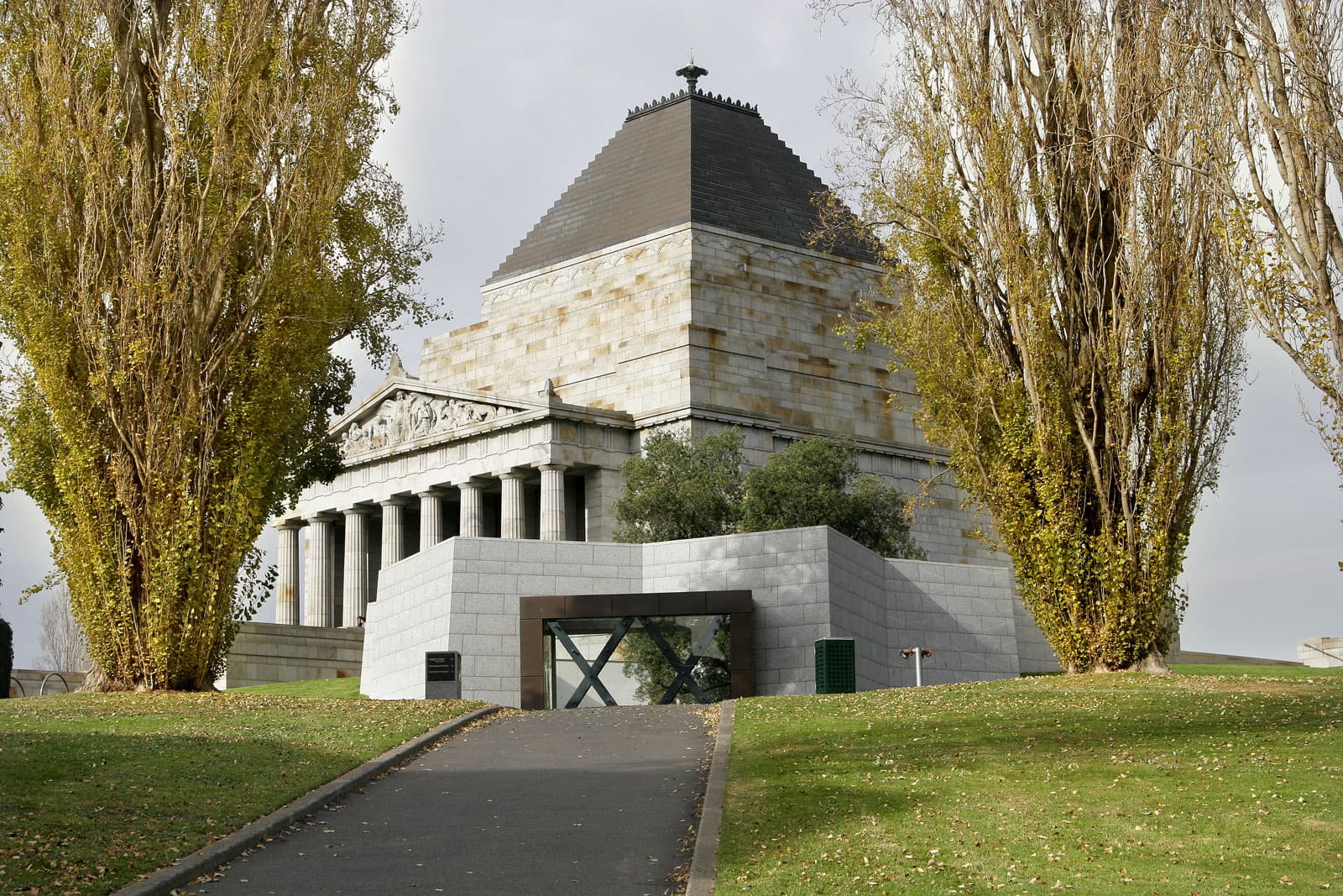 War Memorial Hall